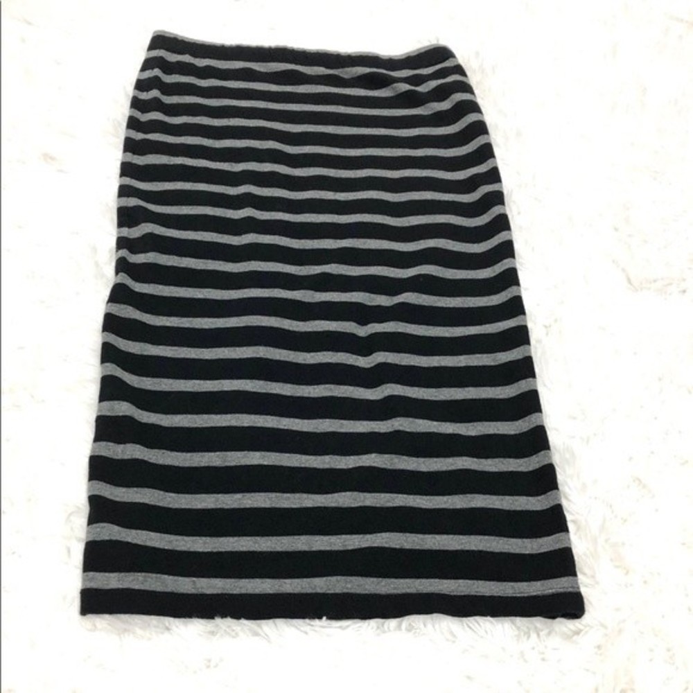 Express Black & Gray Knit Stripe Pencil Skirt - Picture 4 of 7